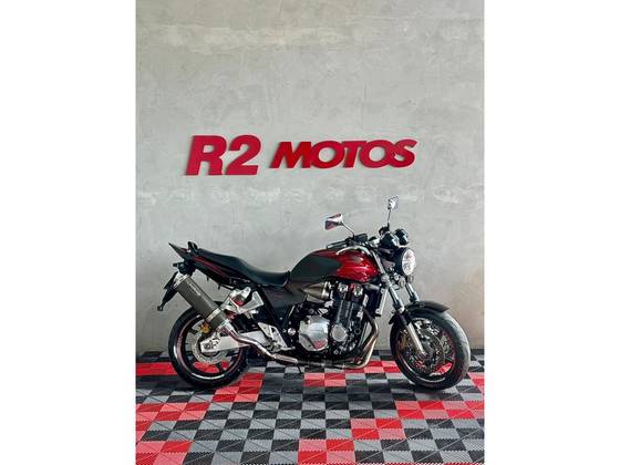HONDA CB 1300 F SUPER FOUR HONDA CB 1300 F SUPER FOUR